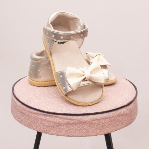 Livie & Luca Gold Bow Sandals - Size EU 25 (Age 2 Approx.) "Brand New"