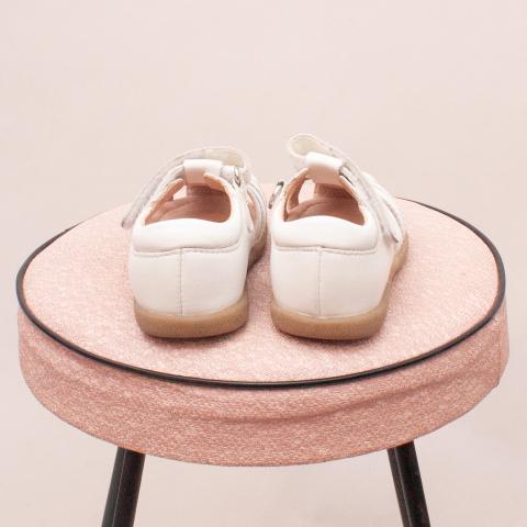 Clarks White Leather Sandals - Size 0-12Mths Approx. "Brand New"