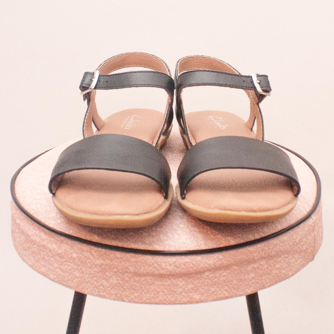 Clarks Leather Sandals - Size EU 32 (Age 6 Approx.)