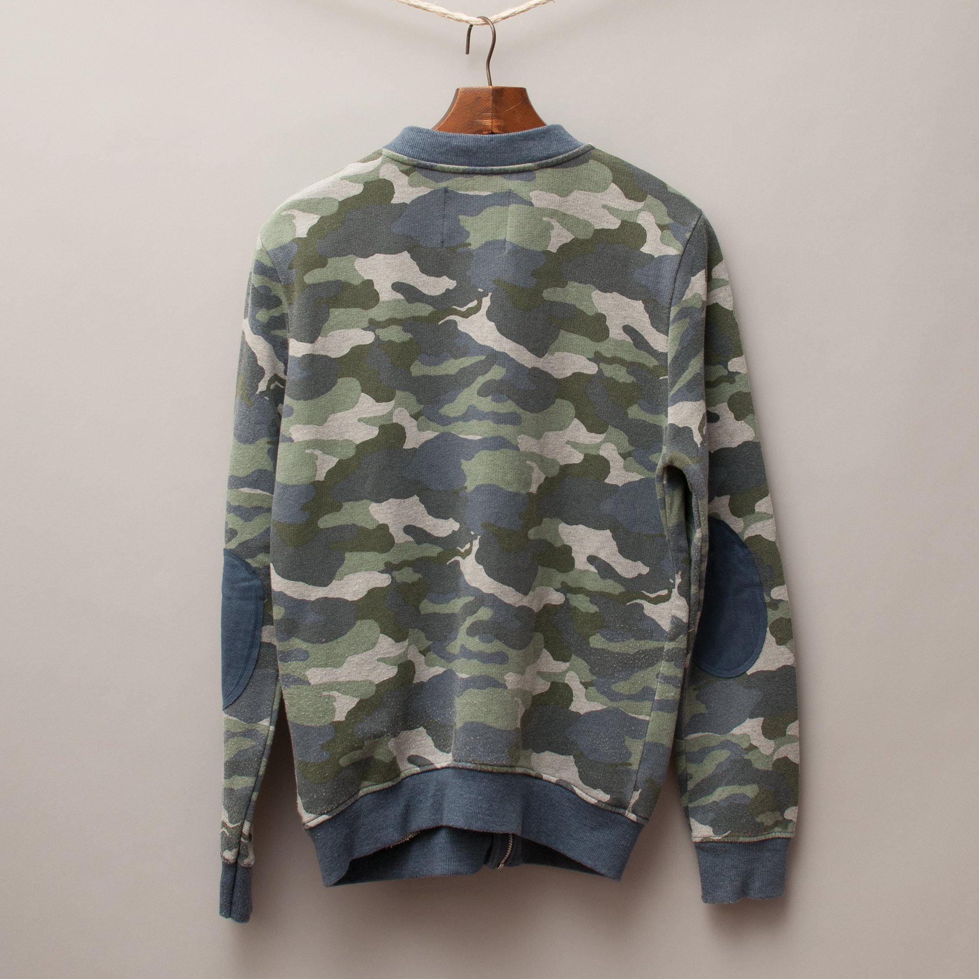 camouflage jumper zara