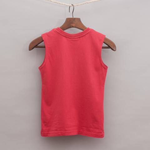 Piping Hot Sleeveless T-Shirt