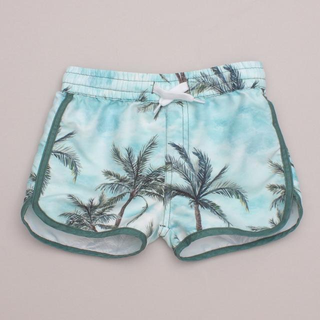 Milky Palm Shorts