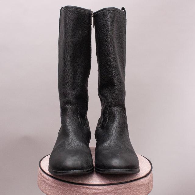 Country Road Black Leather Boots - Size EU 36