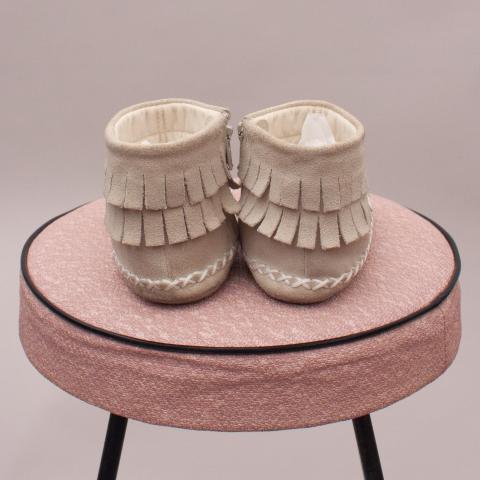 Seed Fringe Booties - 12-18Mths